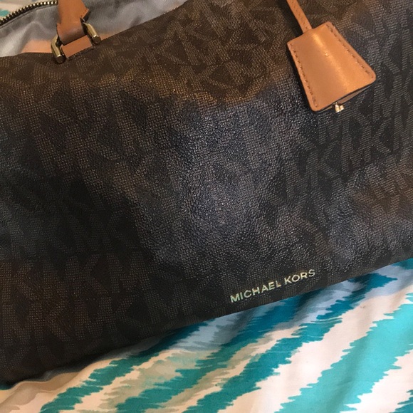 Michael Kors Brown Soft Leather Shoulder Bag – All That She  Brown leather Michael Kors bag